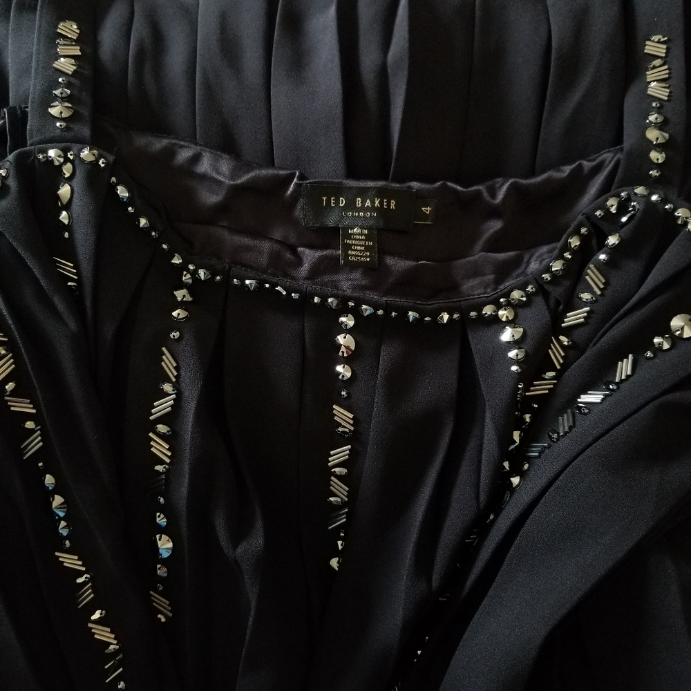 🍒NWOT🍒 TED BAKER EMBELLISHED CREPE DRESS - Picture 8 of 10